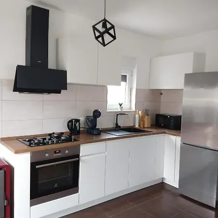 R&b Apartment